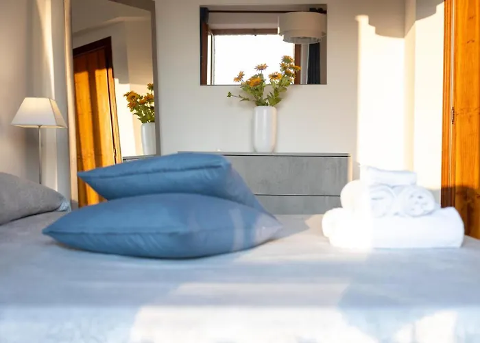 Con Camino In Centro Storico Беванья